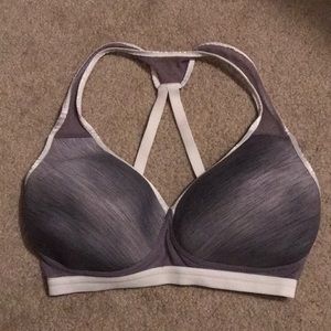 34DD sports bra
